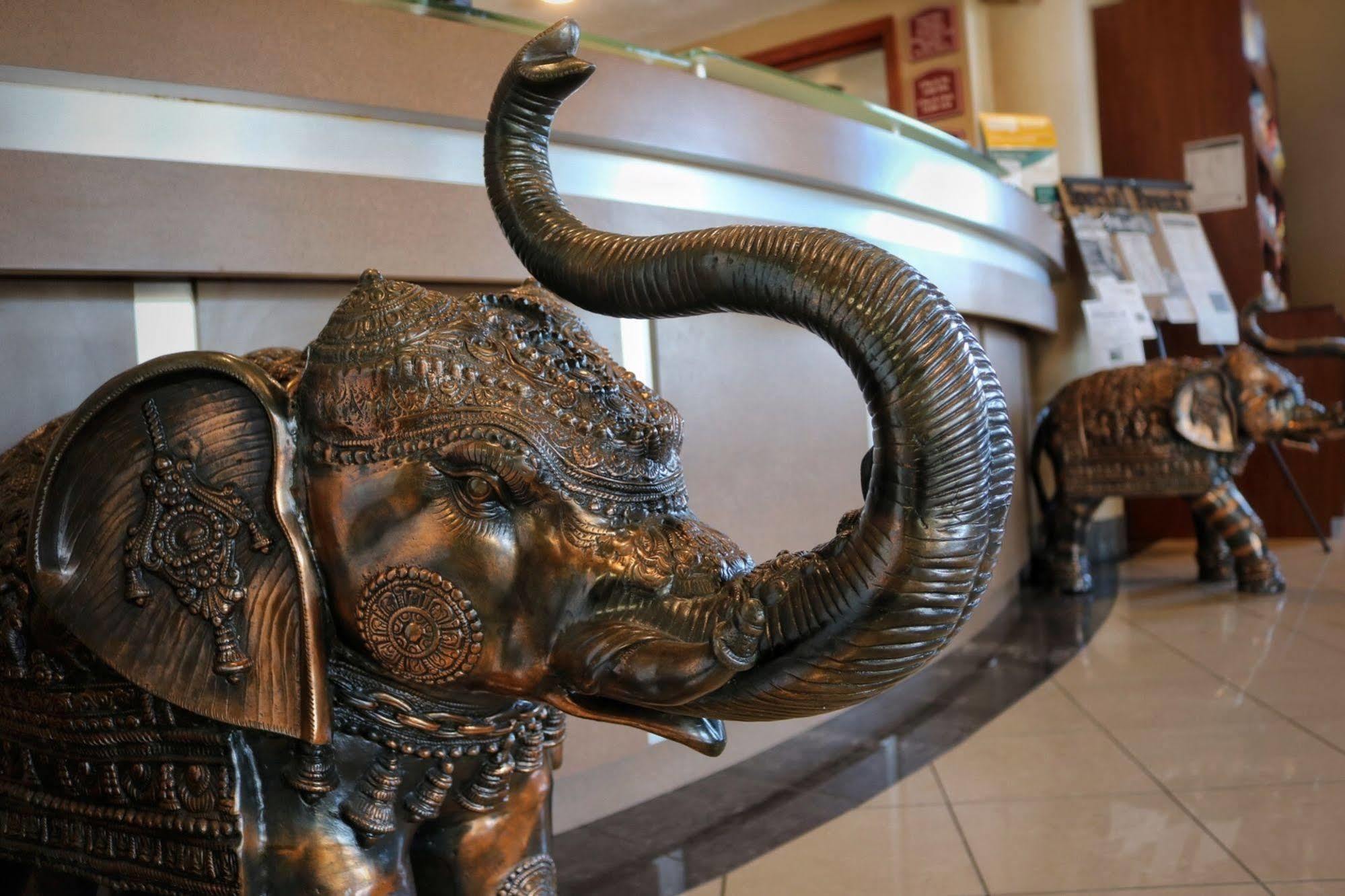 ホリデイ イン エクスプレス フッド リバー フッド・リバー エクステリア 写真